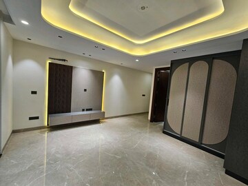 Room in 3 BHK Villa at Vipul World Floors, Sector 48 – for Sale