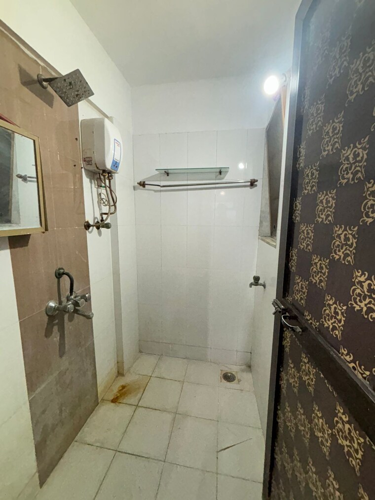 Bathroom, unnati-woods-chs 1 Bedroom 430 Sq.Ft. Apartment In Kasarvadavali Thane 9581936