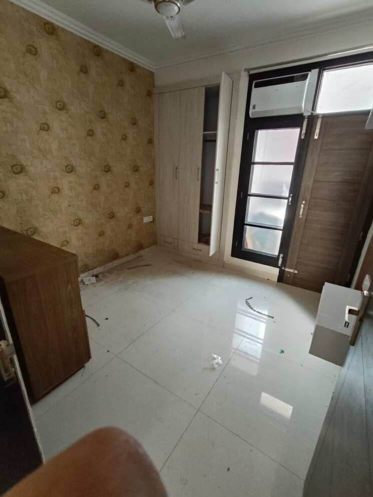 Kitchen, singla-south-city 2.5 Bedroom 1850 Sq.Ft. Builder Floor In Lohgarh Zirakpur 9581938