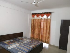 Bedroom in 2.5 BHK Builder Floor at Singla South City, Lohgarh – for Rent