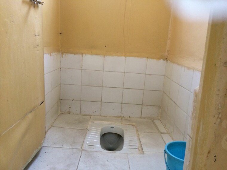 Bathroom, wadgaon sheri 1 Bedroom 400 Sq.Ft. Apartment In Wadgaon Sheri Pune 9581940