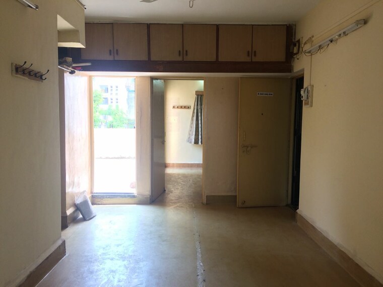 Room, wadgaon sheri 1 Bedroom 400 Sq.Ft. Apartment In Wadgaon Sheri Pune 9581940