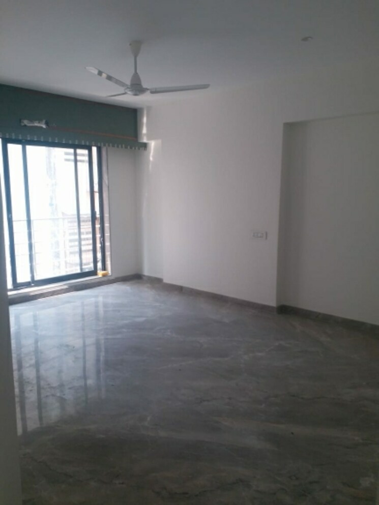 Room, modi-villa 2 Bedroom 700 Sq.Ft. Apartment In Juhu Mumbai 9581980