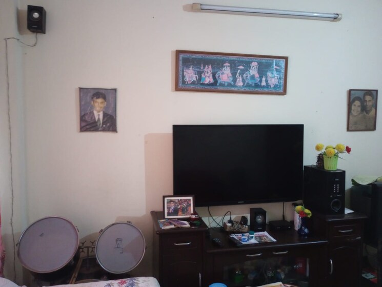 Living Room, malviya nagar 3 Bedroom 1800 Sq.Ft. Apartment In Malviya Nagar Delhi 9581993