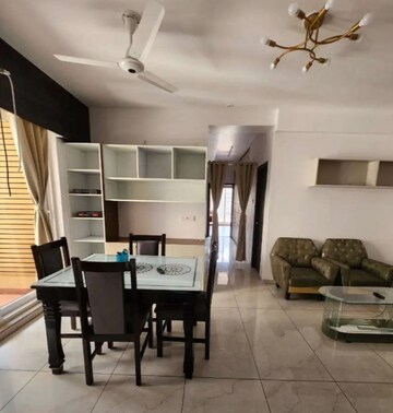 Living Room in 3 BHK Apartment at Gomti Nagar – for Rent