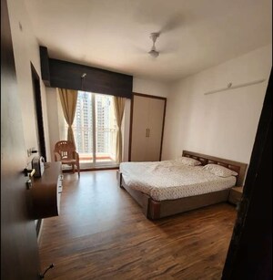 Bedroom in 3 BHK Apartment at Gomti Nagar – for Rent