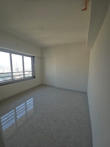 Room in 2 BHK Apartment at Shubhjivan Sianna Heights, Borivali West – for Sale