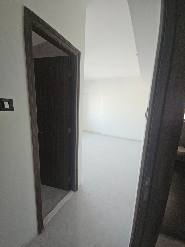 Room, shubhjivan-sianna-heights 2 Bedroom 758 Sq.Ft. Apartment In Borivali West Mumbai 9582008