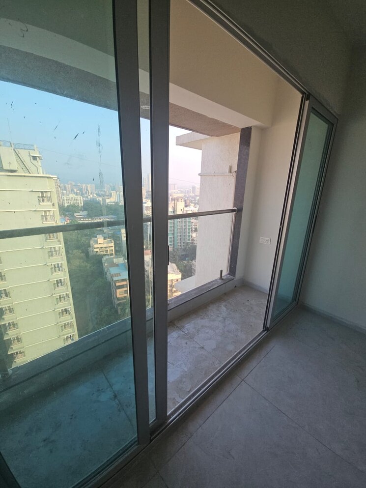 Balcony, shubhjivan-sianna-heights 2 Bedroom 758 Sq.Ft. Apartment In Borivali West Mumbai 9582008
