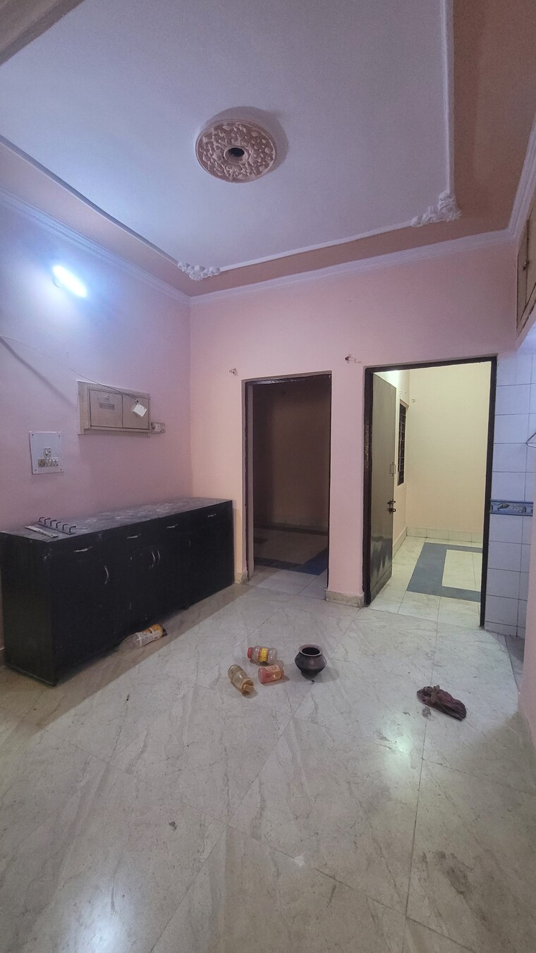 Room, gtb enclave 3 Bedroom 900 Sq.Ft. Apartment In Gtb Enclave Delhi 9582014