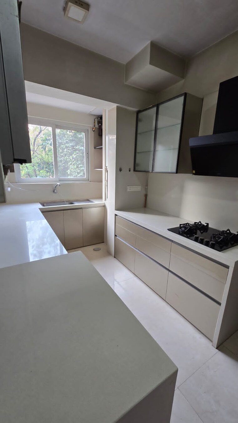 Kitchen, hiranandani-meadows 2.5 Bedroom 1260 Sq.Ft. Apartment In Manpada Thane 9582040