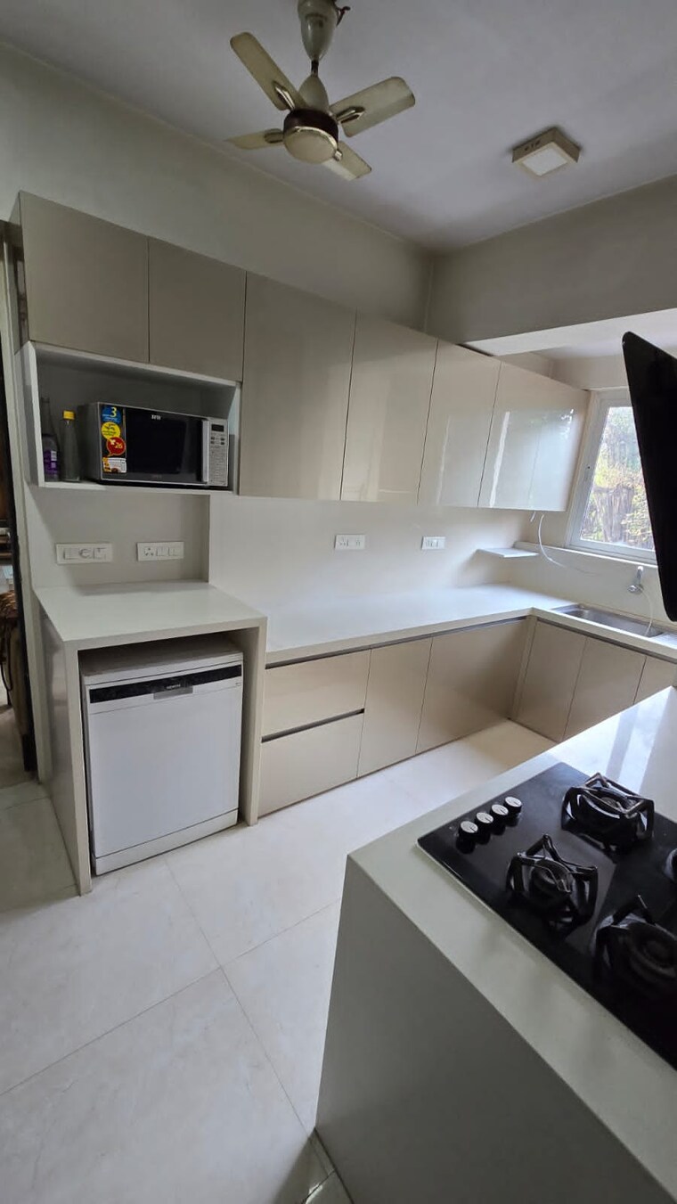 Kitchen, hiranandani-meadows 2.5 Bedroom 1260 Sq.Ft. Apartment In Manpada Thane 9582040