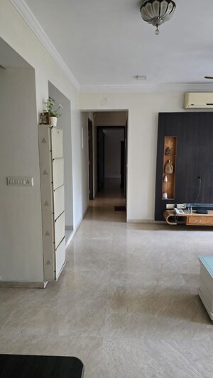Building Lobby in 2.5 BHK Apartment at Hiranandani Meadows, Manpada – for Rent