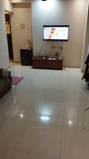 Kitchen in 2.5 BHK Apartment at Hiranandani Meadows, Manpada – for Rent