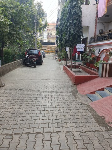 2.5 BHK Builder Floor For Sale in Vasundhara Sector 3