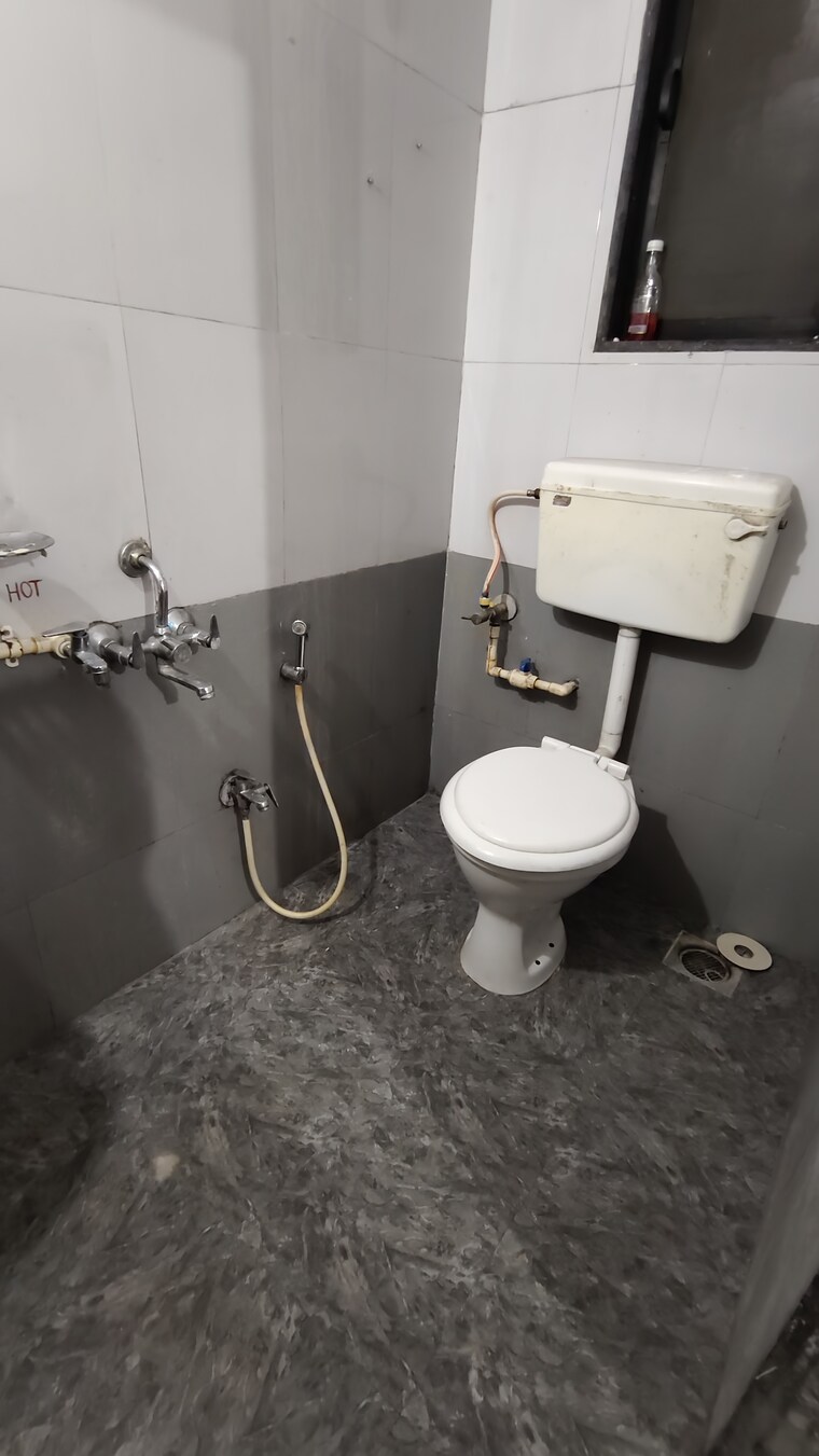 Attached Bathroom, om-sai-agrima-apartment 2 Bedroom 610 Sq.Ft. Apartment In Mulund East Mumbai 9582058