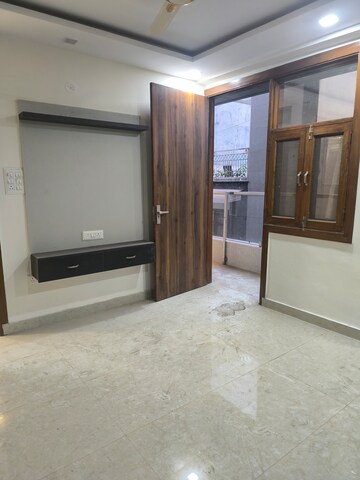 Room in 2 BHK Builder Floor at Dwarka – for Sale