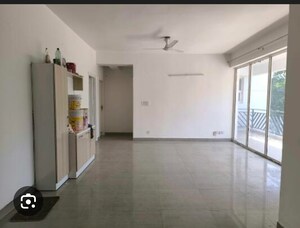 Room in 3 BHK Builder Floor at Puri Vip Floors, Sector 81 – for Rent