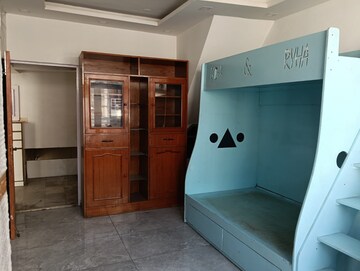 Room in 3 BHK Apartment at Greater Kailash ii – for Rent