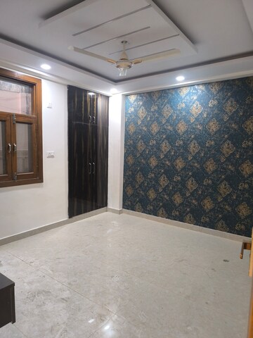 Room in 3 BHK Builder Floor at Dwarka – for Sale