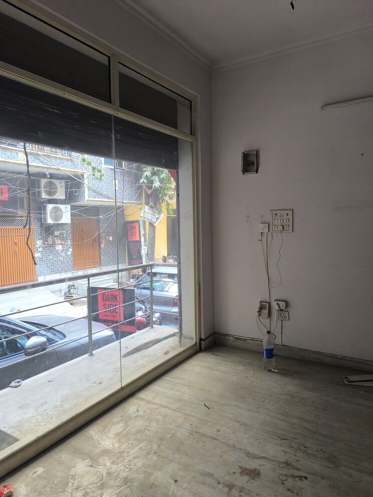 Floor Plan, dwarka Commercial Shop 300 Sq.Ft. In Dwarka Delhi 9582094