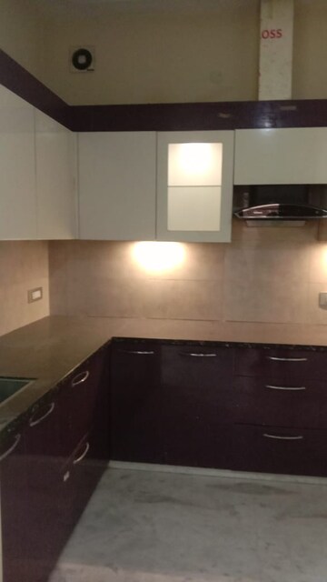Kitchen in 2 BHK Builder Floor at Patel Nagar 3 – for Rent