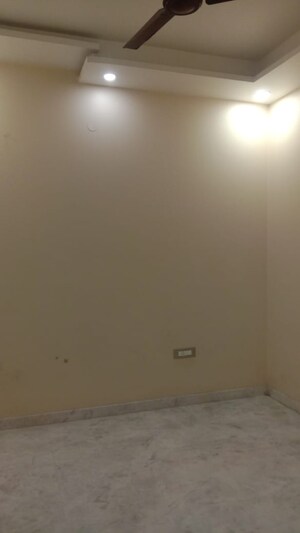 Room in 2 BHK Builder Floor at Patel Nagar 3 – for Rent