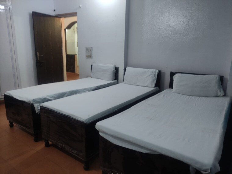 Bedroom, sector 121 Pg For Boys & Girls In Sector 121 9582131