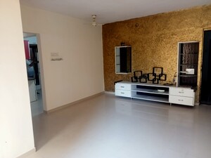 2 BHK Apartment For Rent in Swarna Apartments, Mira Road