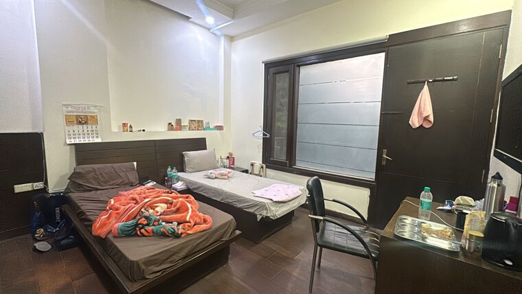 Bedroom, sector 104 Pg For Boys & Girls In Sector 104 9582136