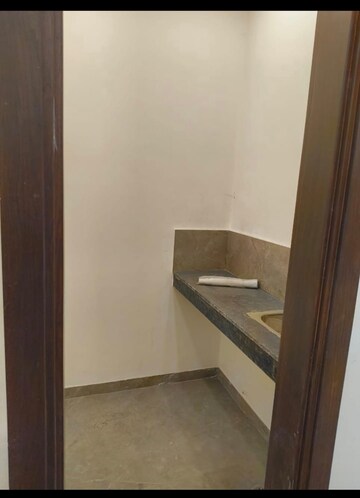 Master Bedroom in 2 BHK Builder Floor at Shivalik Colony – for Rent