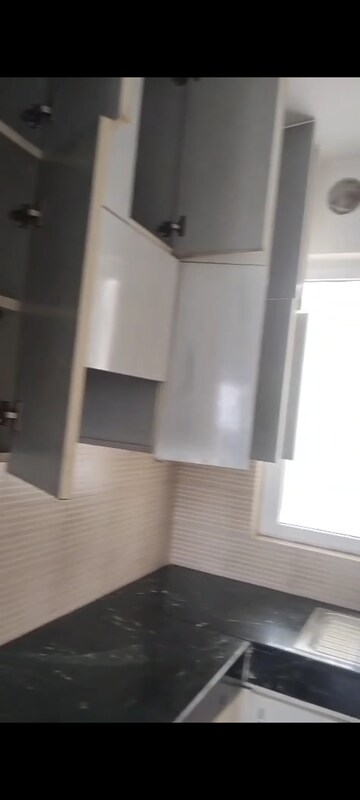 Room in 3 BHK Builder Floor at Bptp Park Floors I, Sector 77 – for Rent