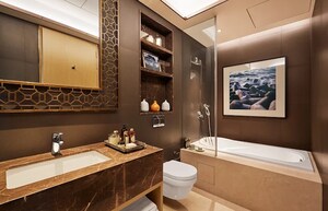 Washroom in 3 BHK Apartment at Lokhandwala Minerva Mahalaxmi, Mahalaxmi – for Rent