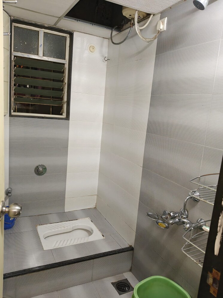 Bathroom, lohia-jain-megh-malhar-raga 2 Bedroom 914 Sq.Ft. Apartment In Bavdhan Pune 9582208