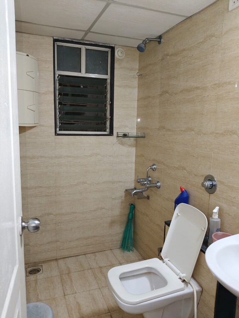 Bathroom, lohia-jain-megh-malhar-raga 2 Bedroom 914 Sq.Ft. Apartment In Bavdhan Pune 9582208