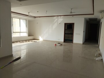 Room in 3 BHK Apartment at Jaypee Kalypso Court, Sector 128 – for Rent