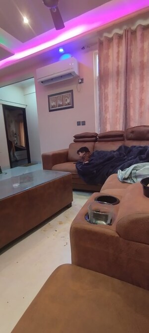 Room in  Pg at Vikas Nagar – for Rent