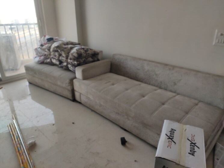 Living Room, amrapali-heartbeat-city 1 RK 1575 Sq.Ft. Apartment In Sector 107 Noida 9582247