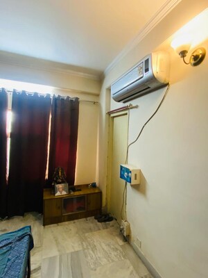 Room in  Pg at Gomti Nagar – for Rent