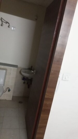 Master Bedroom in 3 BHK Apartment at Jaypee Greens Kosmos, Sector 134 – for Rent