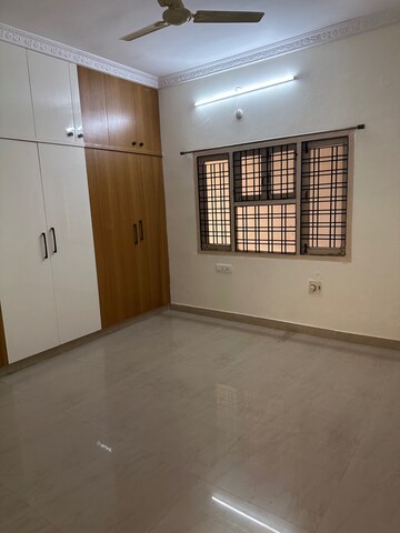 Room in 3 BHK Apartment at PJR Enclave, Miyapur – for Rent