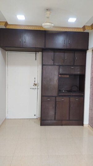 Furnished Amenities in 1 RK Apartment at Sion East – for Rent