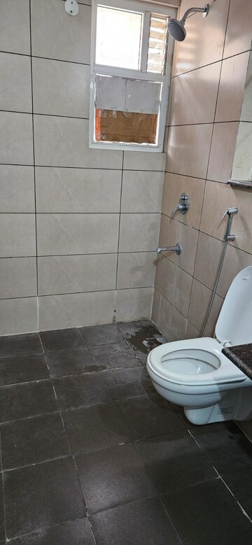 Bathroom in 3 BHK Apartment at Motiaz Royal Citi, Ambala Highway – for Rent