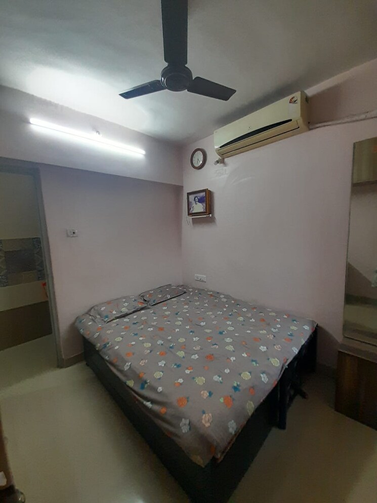 Bedroom, shreeji-ville-co-operative-housing-society-ltd 3 Bedroom 1260 Sq.Ft. Apartment In Panch Pakhadi Thane 9582325