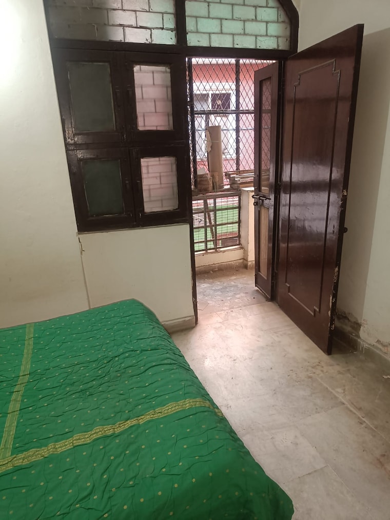 Room, mehrauli 2 Bedroom 1000 Sq.Ft. Builder Floor In Mehrauli Delhi 9582392