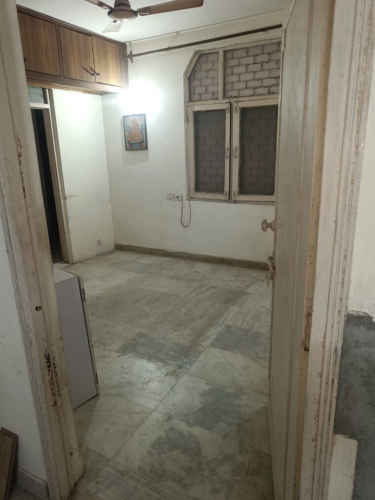 Bathroom, mehrauli 2 Bedroom 1000 Sq.Ft. Builder Floor In Mehrauli Delhi 9582392