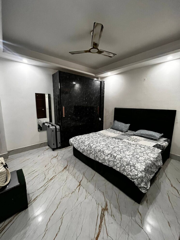 Bedroom, freedom fighters enclave 3 Bedroom 1500 Sq.Ft. Builder Floor In Freedom Fighters Enclave Delhi 9582390