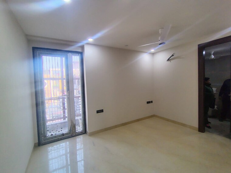 Master Bedroom, rana pratap bagh 4 Bedroom 256 Sq.Yd. Builder Floor In Rana Pratap Bagh Delhi 9582424