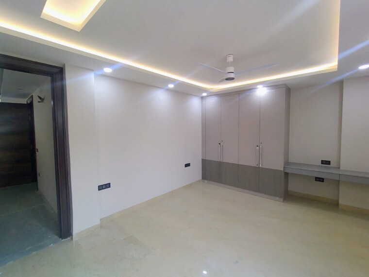 Master Bedroom, rana pratap bagh 4 Bedroom 256 Sq.Yd. Builder Floor In Rana Pratap Bagh Delhi 9582424