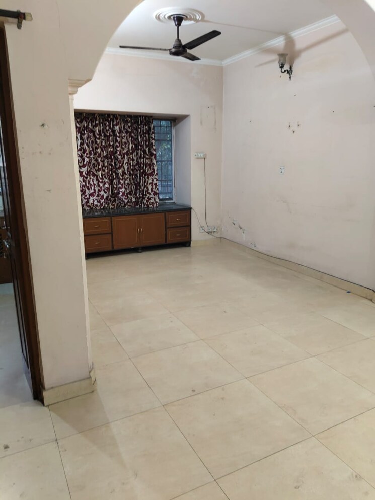 Room, sector 23 dwarka 1 Bedroom 525 Sq.Ft. Apartment In Sector 23 Dwarka Delhi 9582416